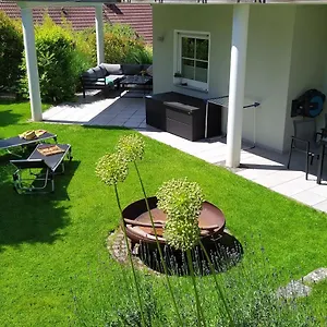 Entspannen Im Grünen, Mit Eigenem Garten Apartment